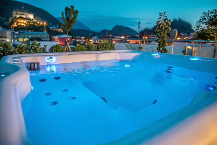 Nordic Hot tubs leisurecraft europe Jubilee  luxury lighting package